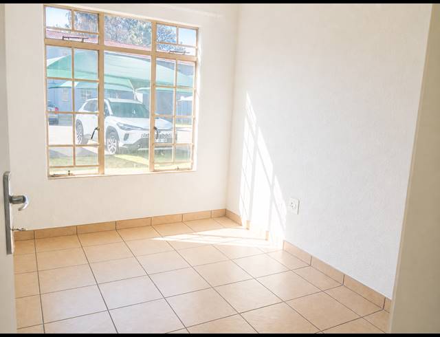 2 BEDROOM APARTMENT FOR SALE IN WESTWOOD